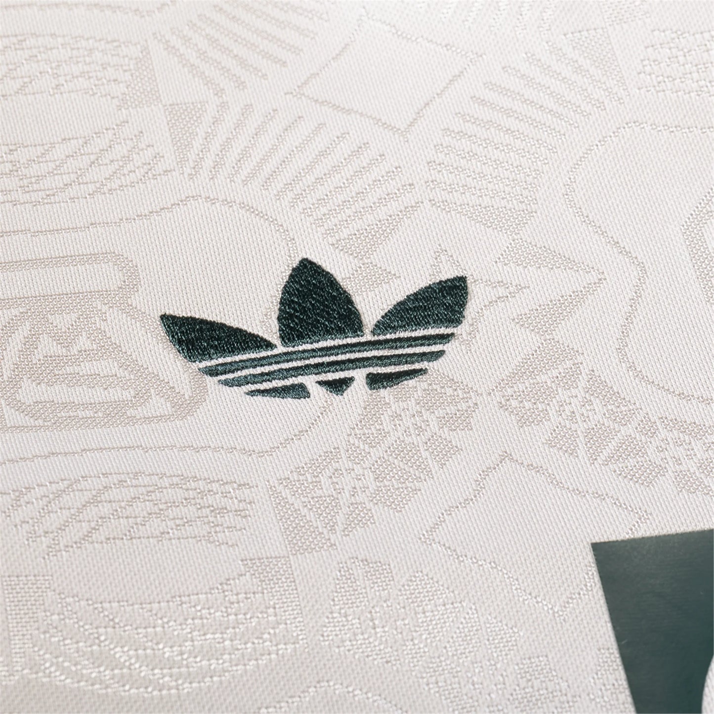 FC Bayern Munich 2025/2026 Oktoberfest